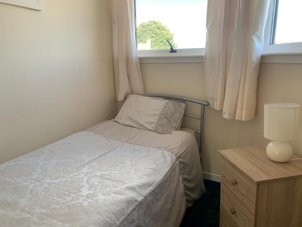 Budget Rooms Инвернес Екстериор снимка