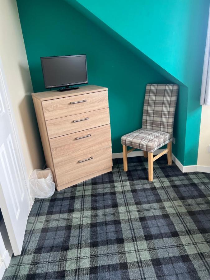 Budget Rooms Инвернес Екстериор снимка