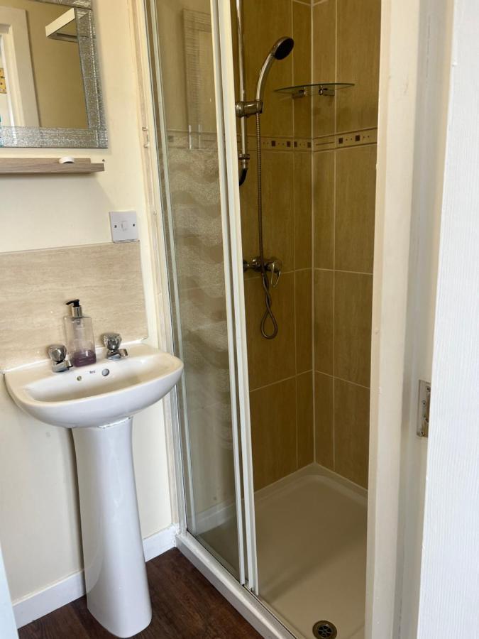 Budget Rooms Инвернес Екстериор снимка