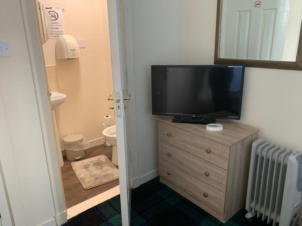 Budget Rooms Инвернес Екстериор снимка