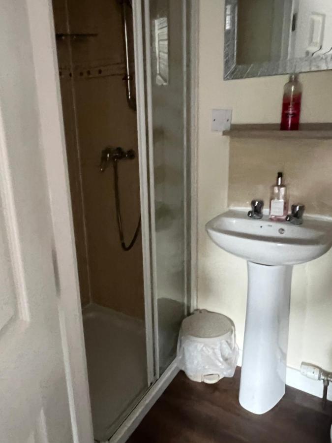 Budget Rooms Инвернес Екстериор снимка