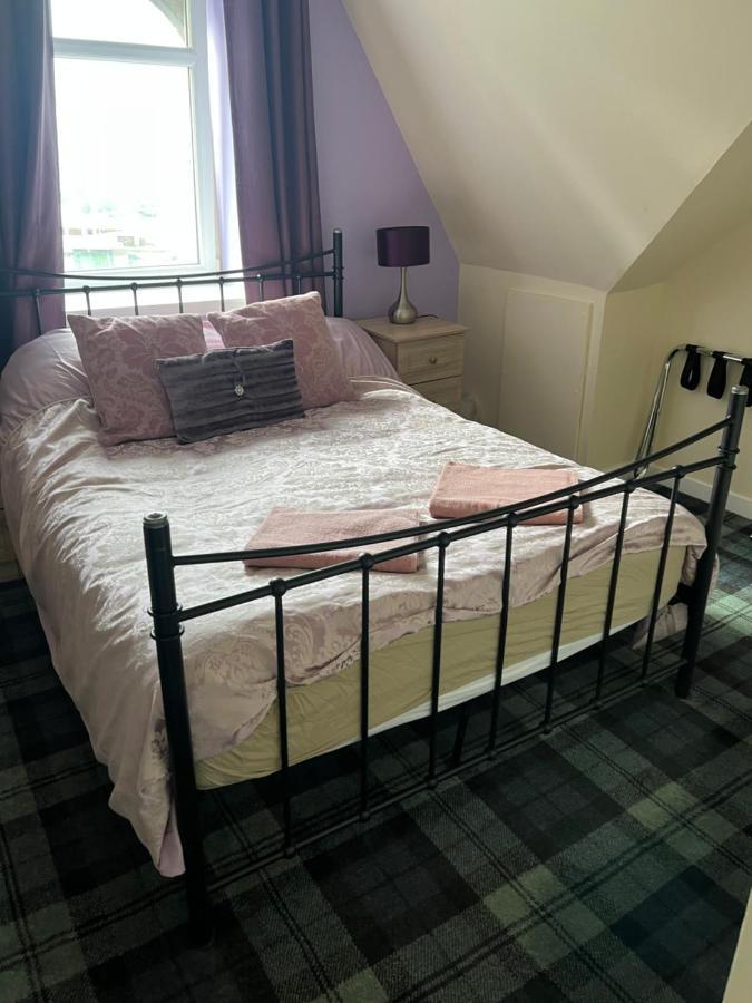 Budget Rooms Инвернес Екстериор снимка