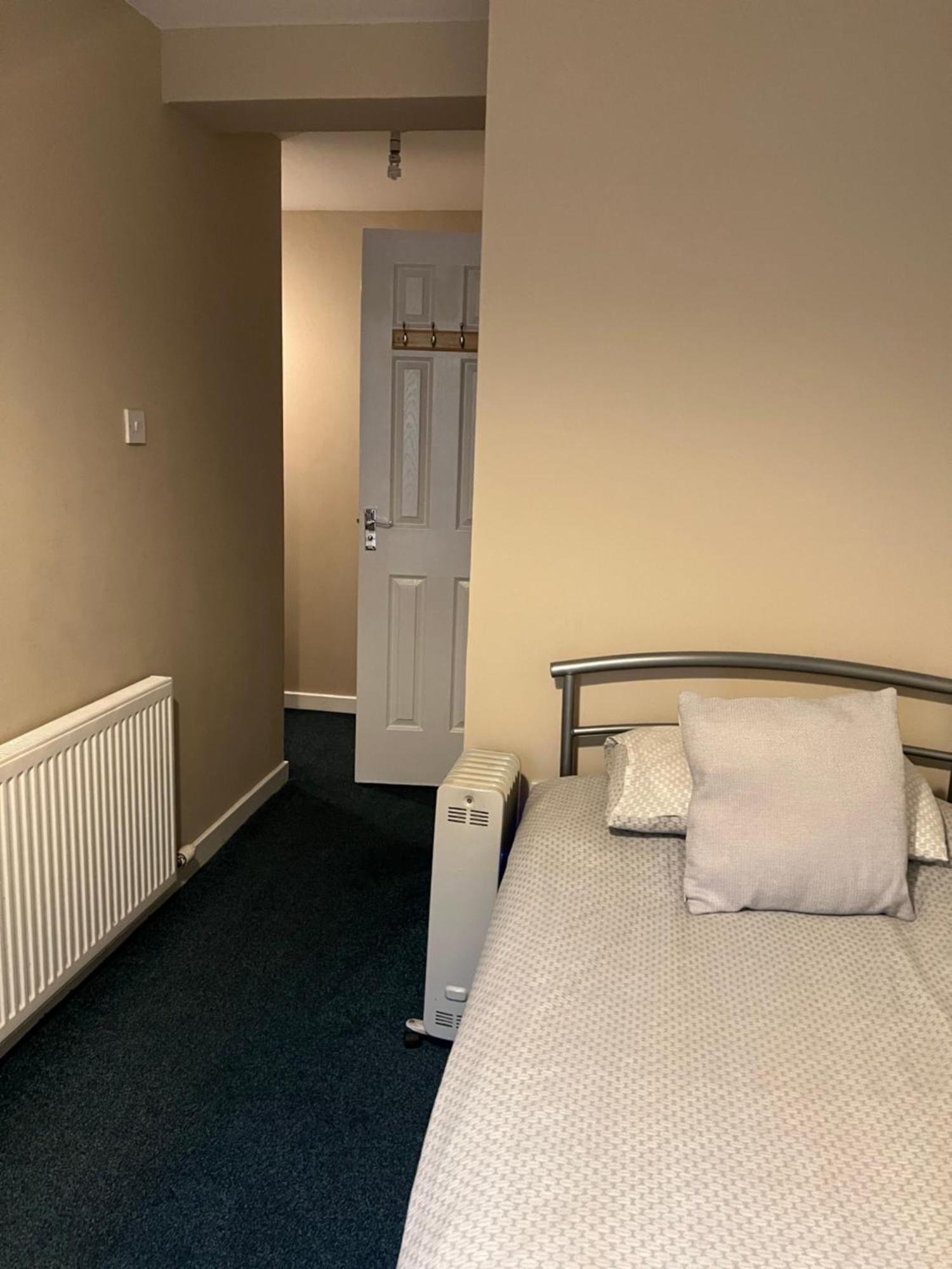 Budget Rooms Инвернес Екстериор снимка