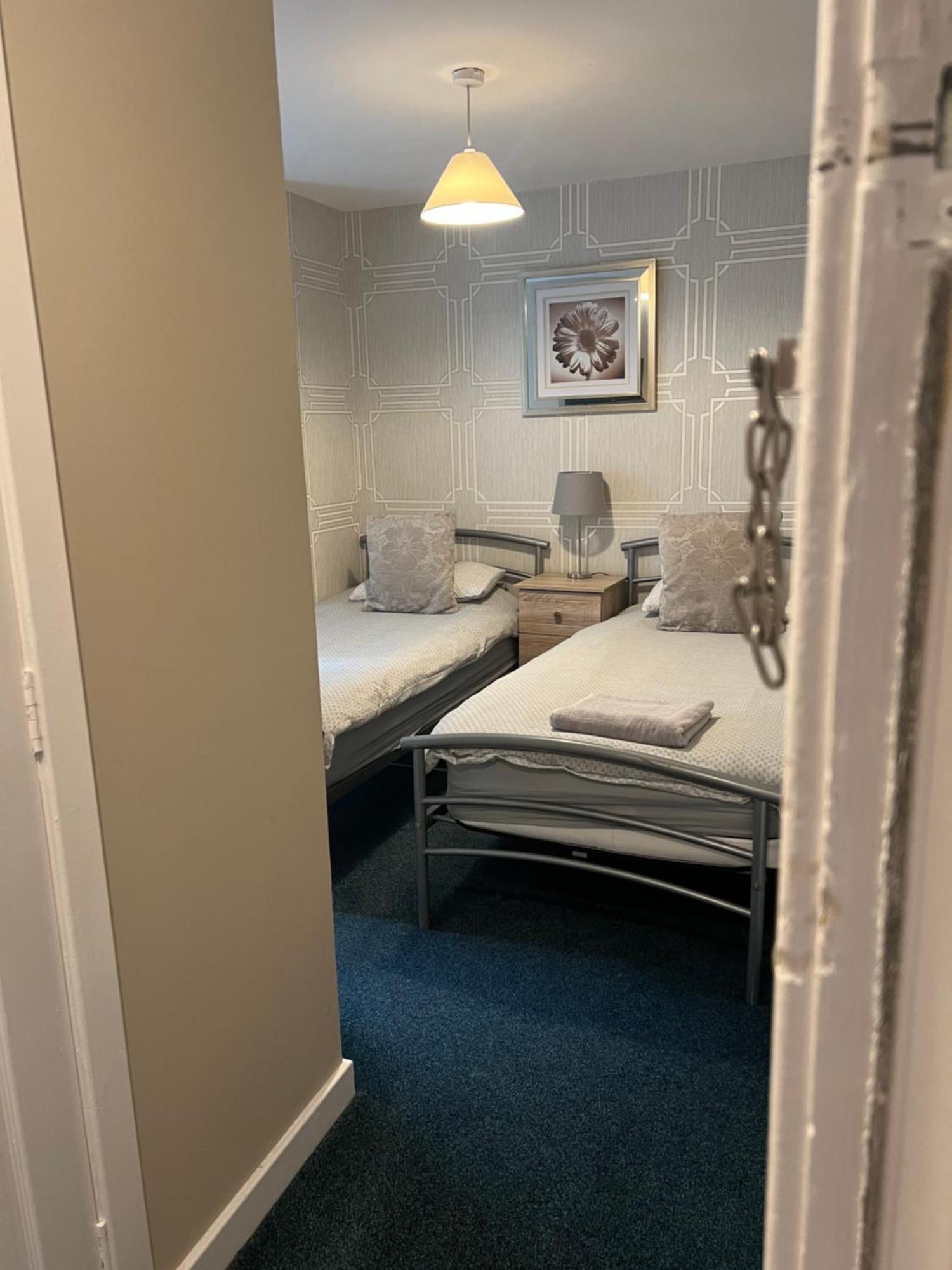Budget Rooms Инвернес Екстериор снимка